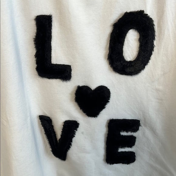 PISTACHE White Cotton Top with Black Faux Fur LOVE Design, Size S/M - Picture 2 of 10